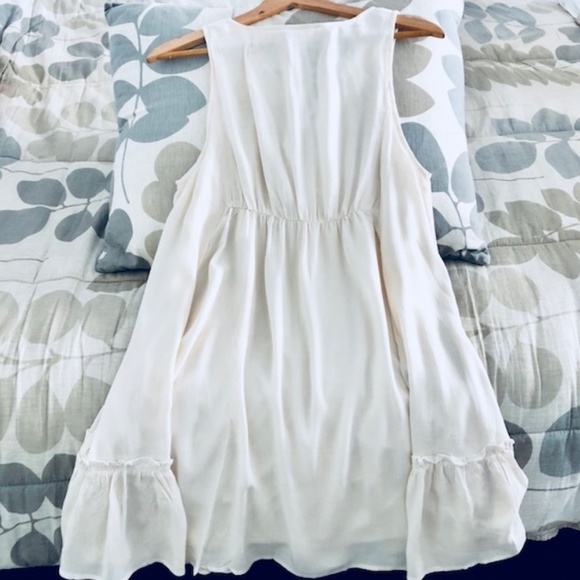 🎉HP🎉 Beautiful Cream Boho Beach Dress - Picture 3 of 5